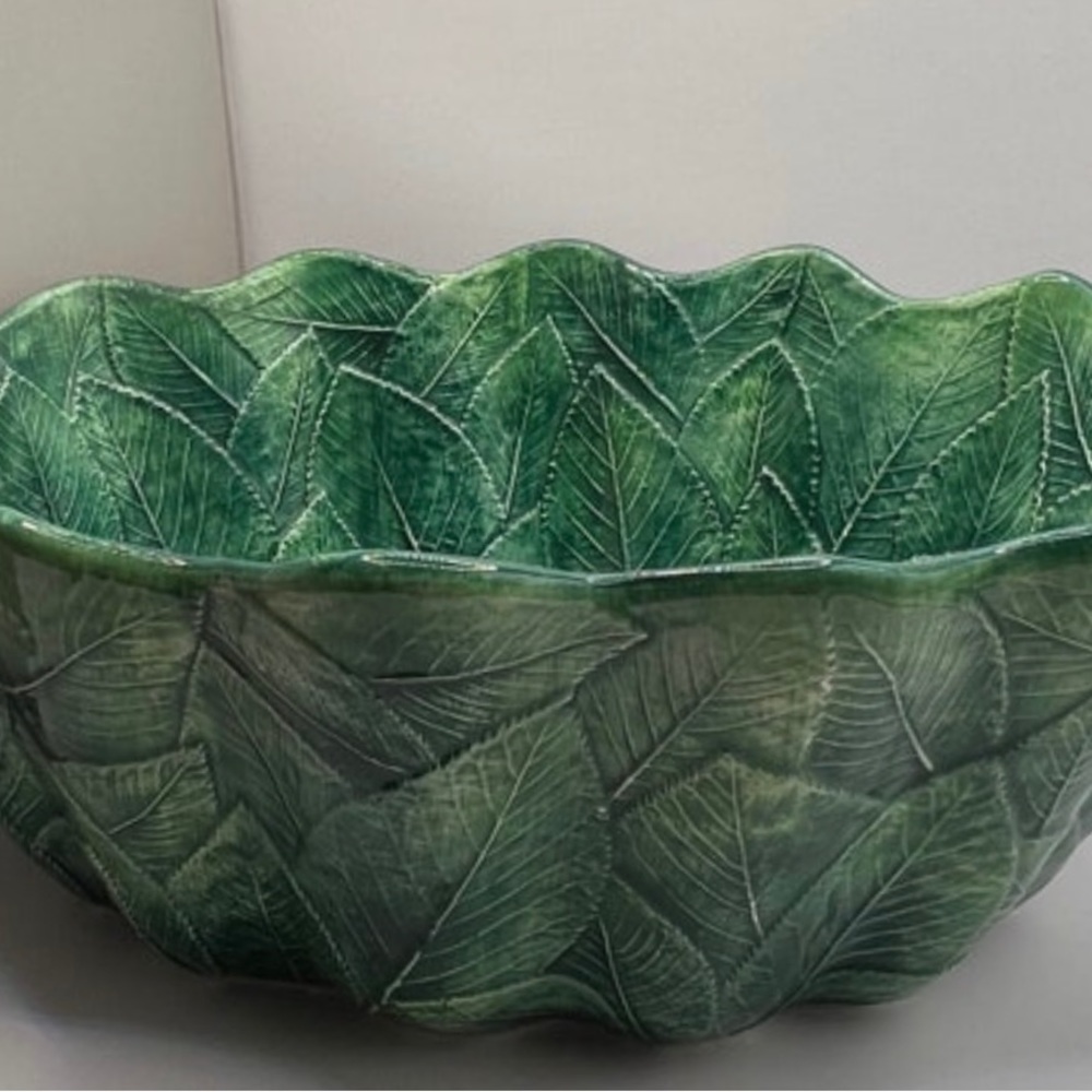Veitri Foglia Italy #6305 Ceramiche Leonardo Majolica Vintage 13" Deep Serving